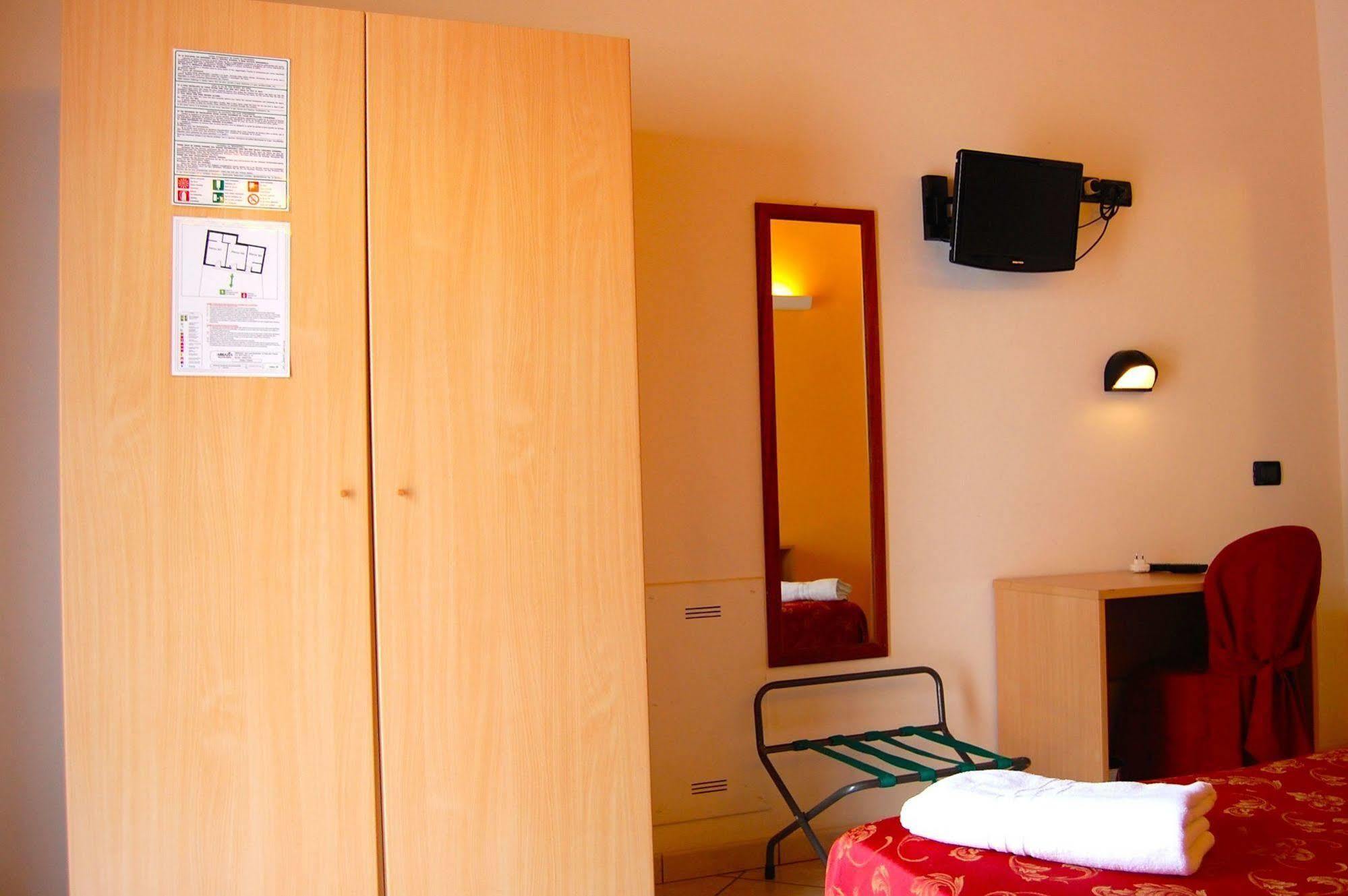 Abbazia Bed & Breakfast Mantova Luaran gambar